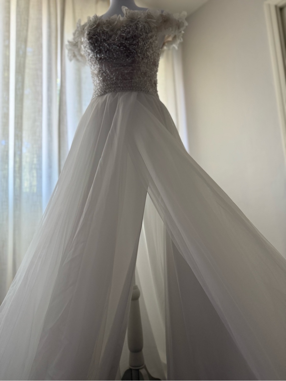 Ronald Joyce Off The Shoulder Tulle ALine Gown - Sample Dress size 6 - Picture 6 of 14